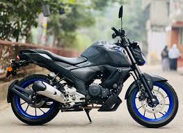 Yamaha FZS V3